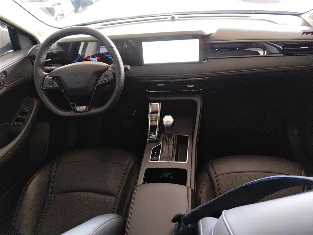 Roewe i5 1.5 L CVT Honored