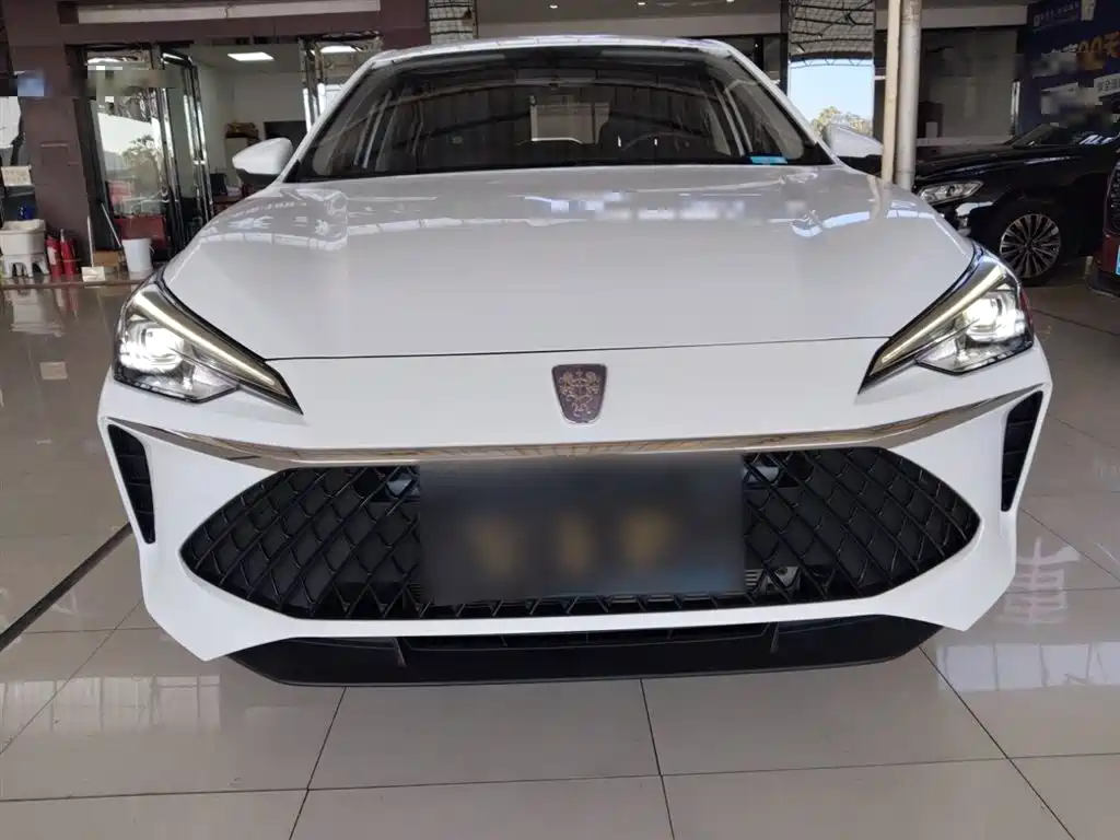 Roewe i5 1.5 L CVT Honored