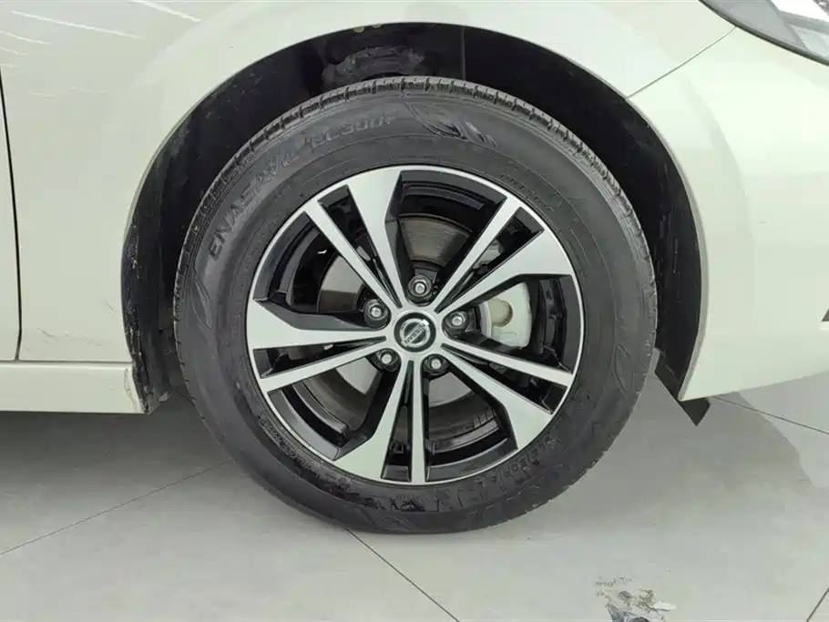 Sylphy 1.6 L XL CVT Joy
