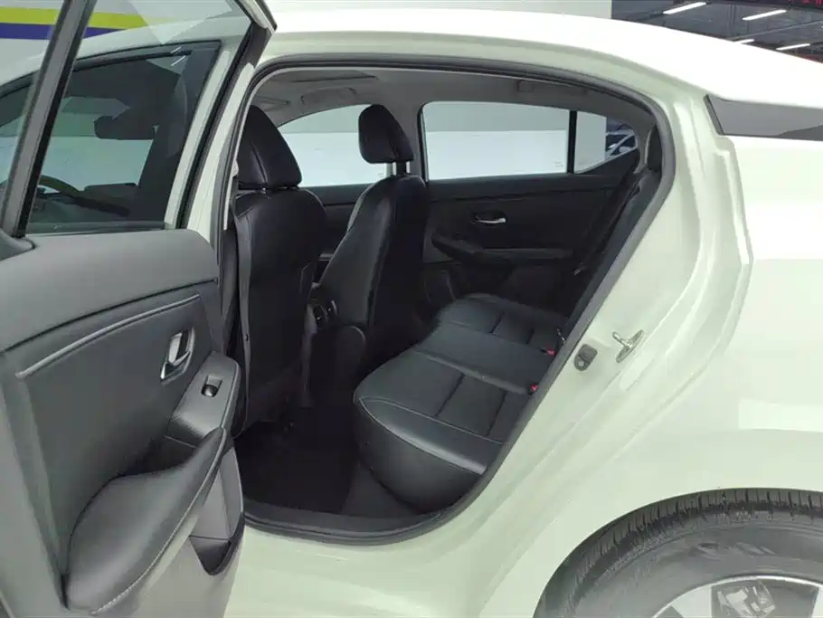 Sylphy 1.6 L XL CVT Joy