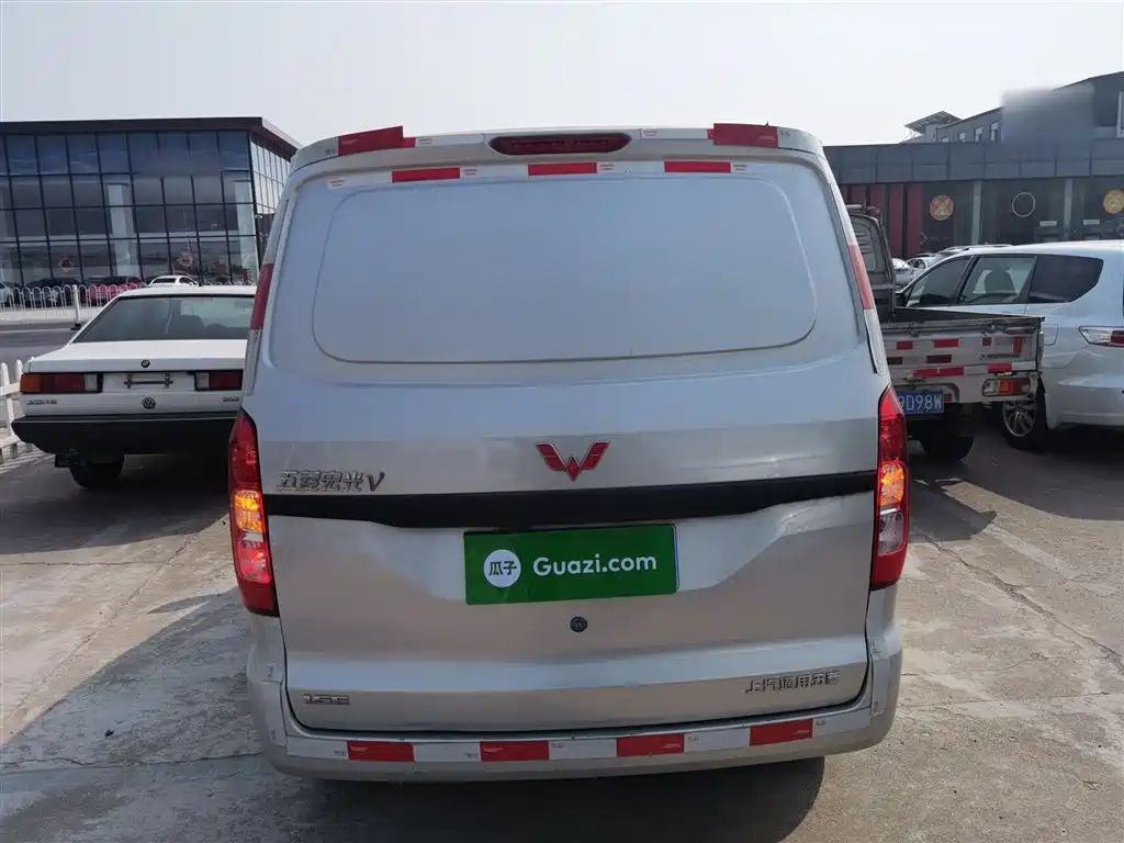 Wuling Hongguang V 1.5 L Power Take Panel Electric Assist LAR
