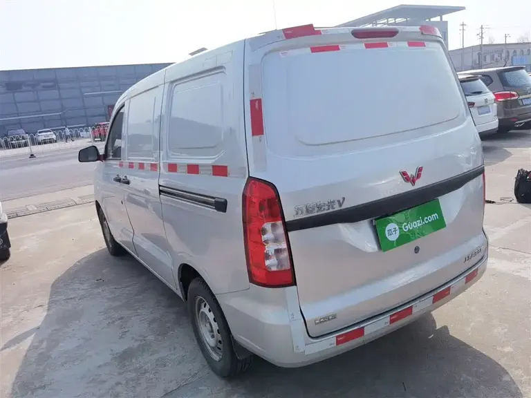 Wuling Hongguang V 1.5 L Power Take Panel Electric Assist LAR