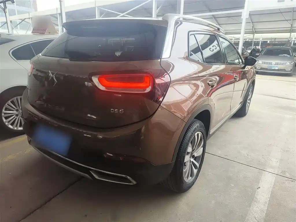 DS 6 1.6 T Luxury THP160