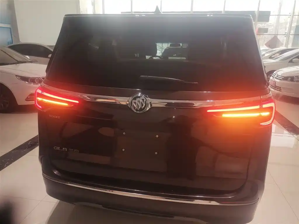Buick GL8 ES LaCrosse 653 T Comfort