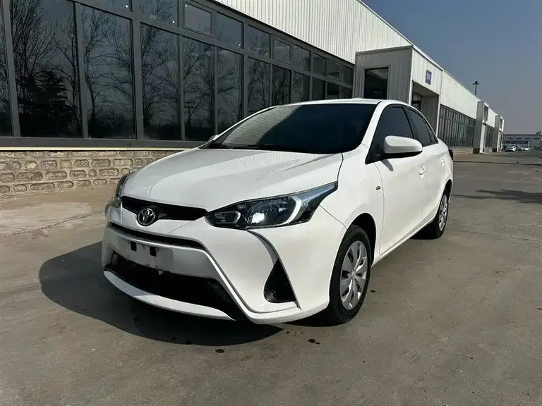 Toyota YARiS L Zhixiang 1.5 E CVT Charm Motion CN-VI
