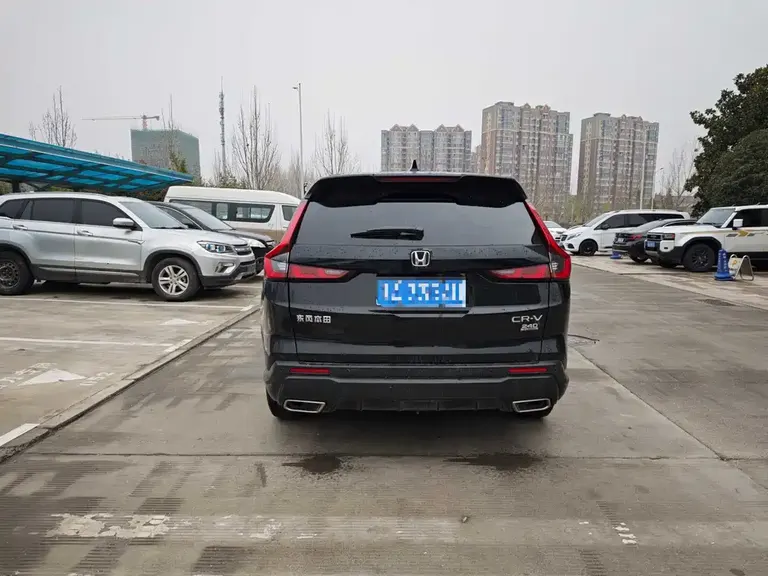 Honda CR-V 240 TURBO 2 WD Sharp Style 5-seat