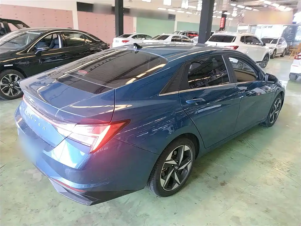 Elantra 1.5 L CVT LUX Distinguished