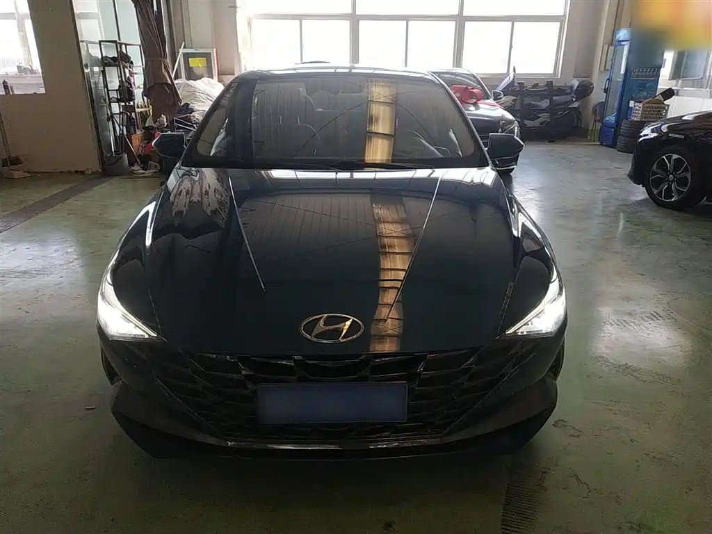 Elantra 1.5 L CVT LUX Distinguished