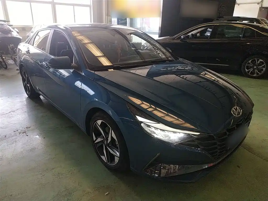 Elantra 1.5 L CVT LUX Distinguished