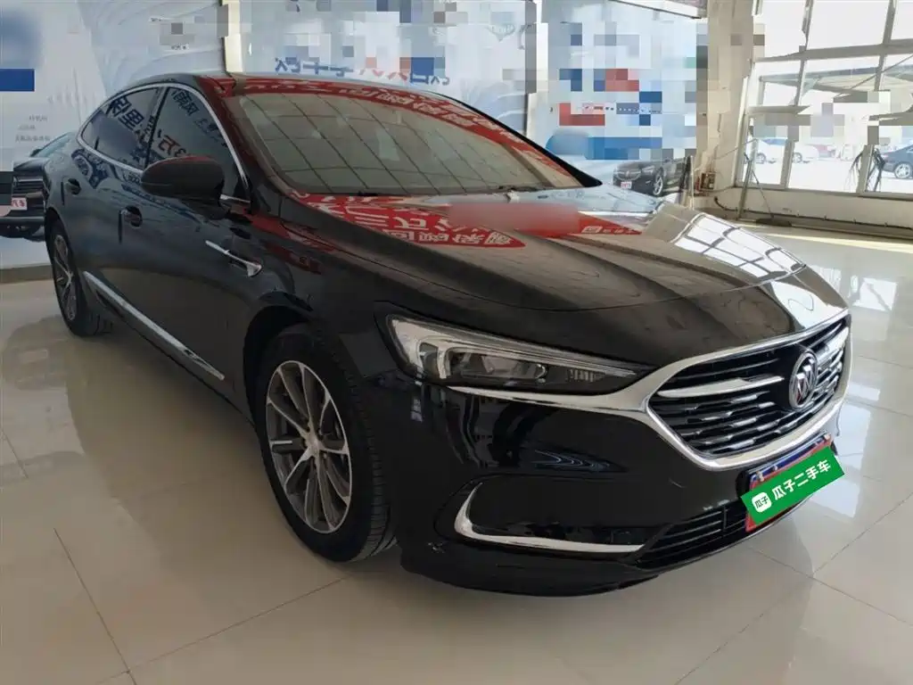 LaCrosse 652 T Luxury