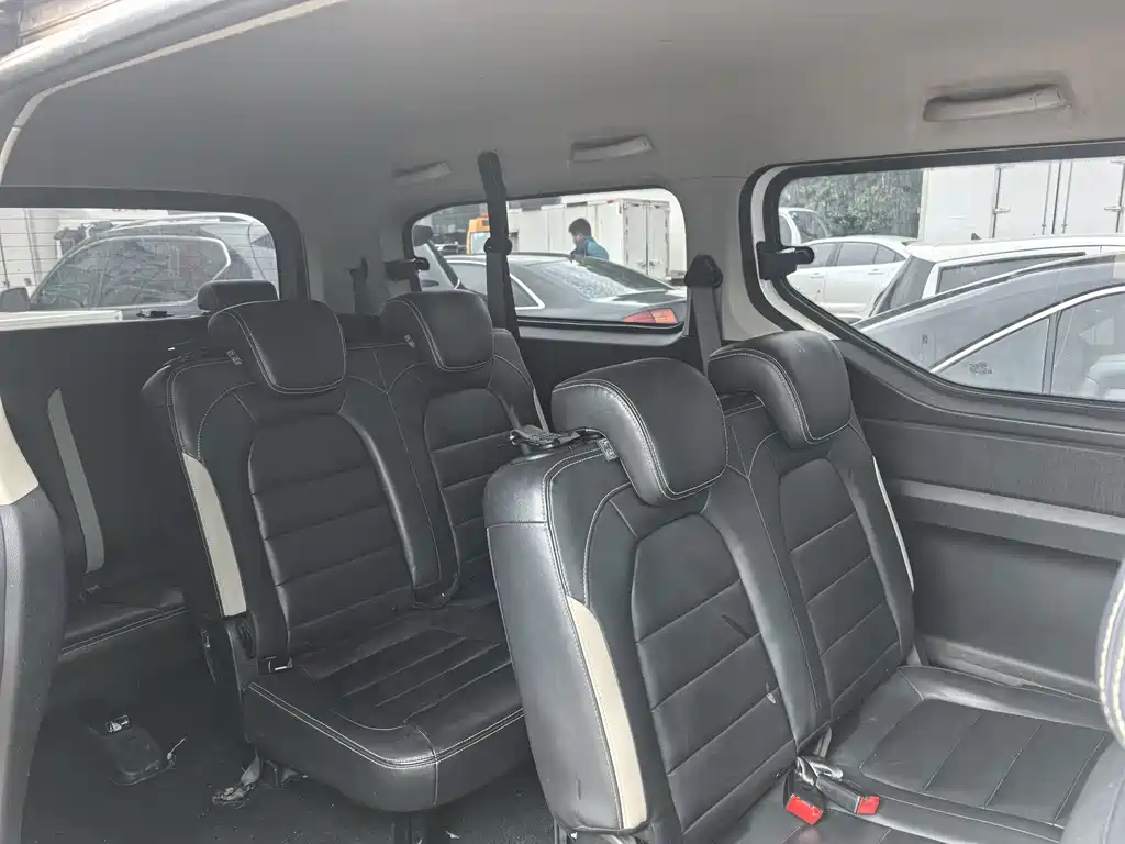 Wuling Journey 1.5 T Manual Luxury