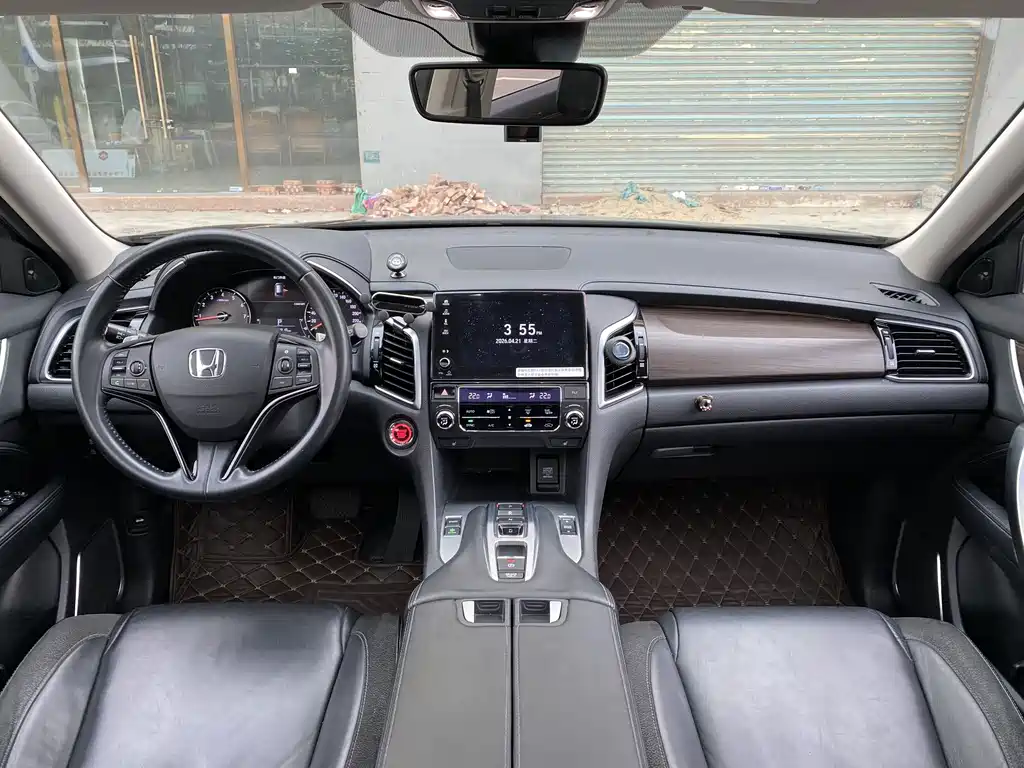 Avancier 370 TURBO 2 WD Luxury