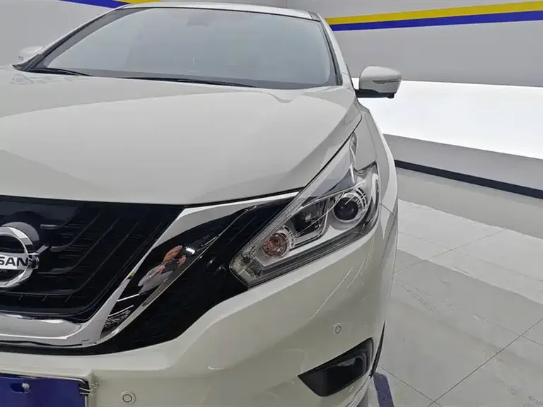 Nissan Murano 2.5 L XL 2 WD Connected Luxury