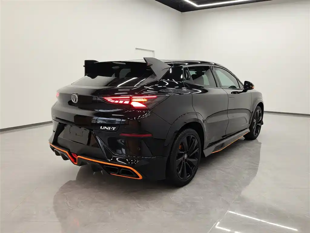 Changan UNI-T 1.5 T Sport Distinguished