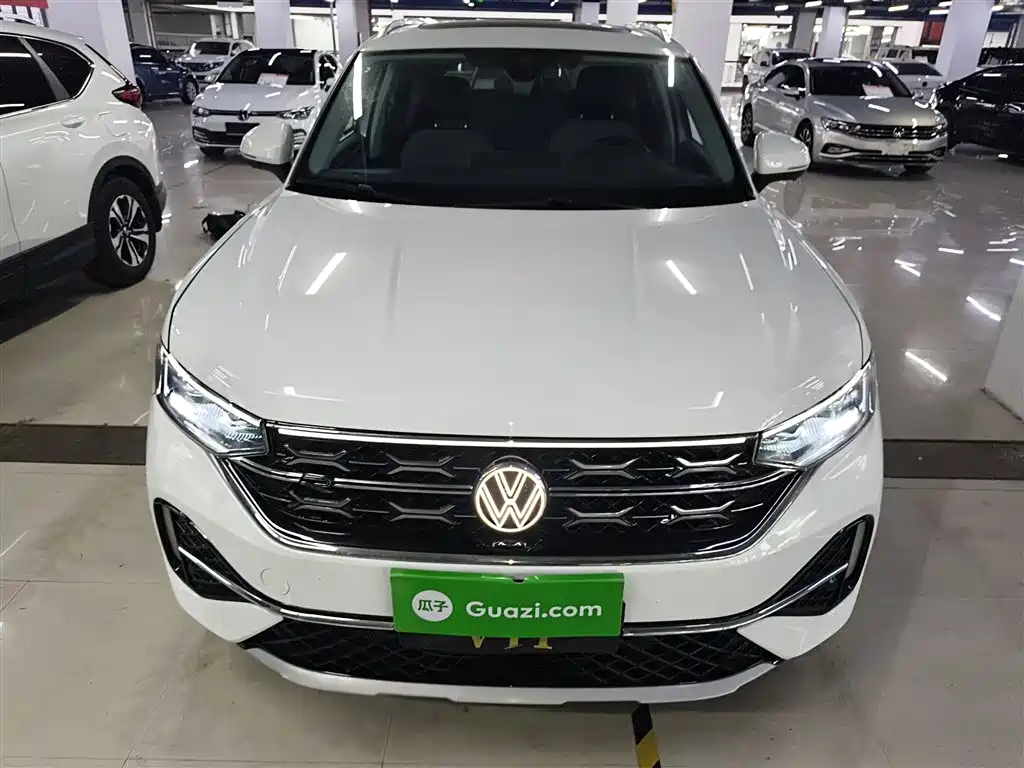 Tayron X 330 TSI 2 WD Distinguished High Energy