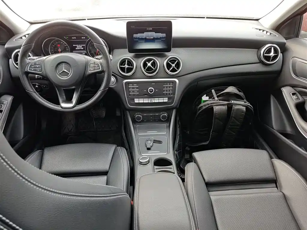 Mercedes-Benz GLA GLA 200 Dynamic