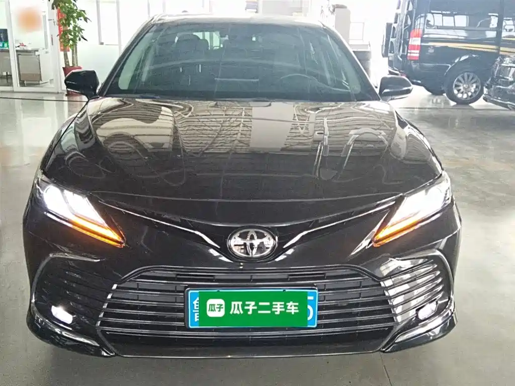 Camry 2.0 G Luxury