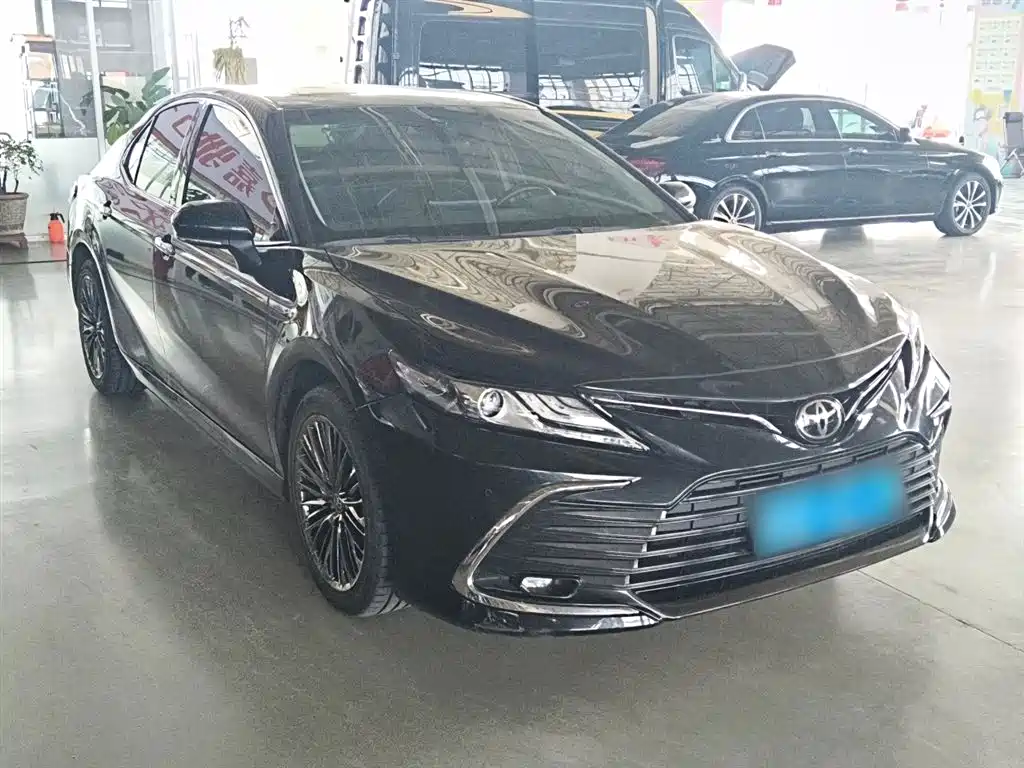 Camry 2.0 G Luxury