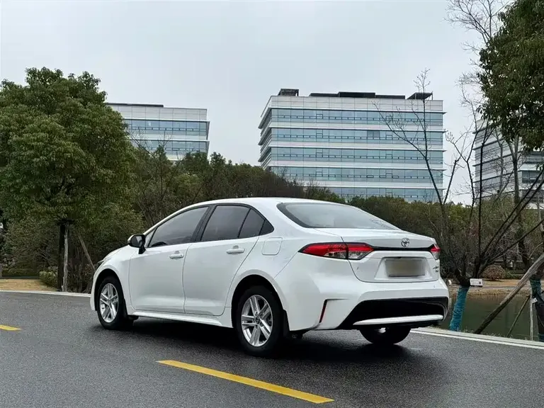 Toyota Levin 185 T CVT Luxury