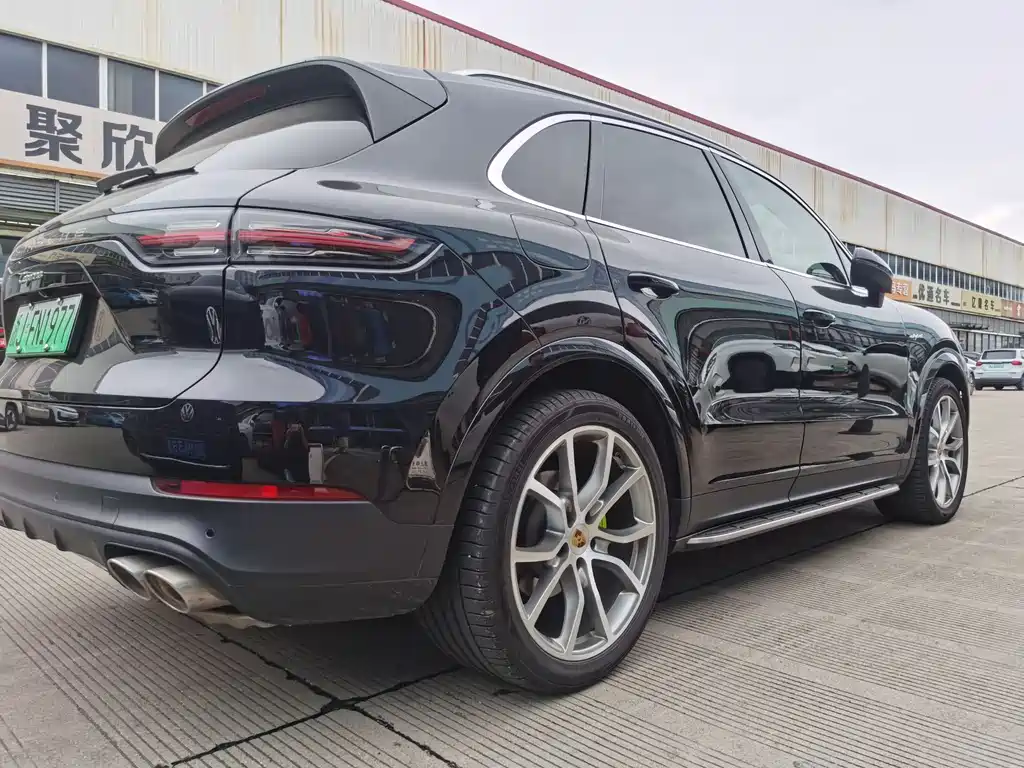 Cayenne NEV Cayenne E-Hybrid 2.0 T