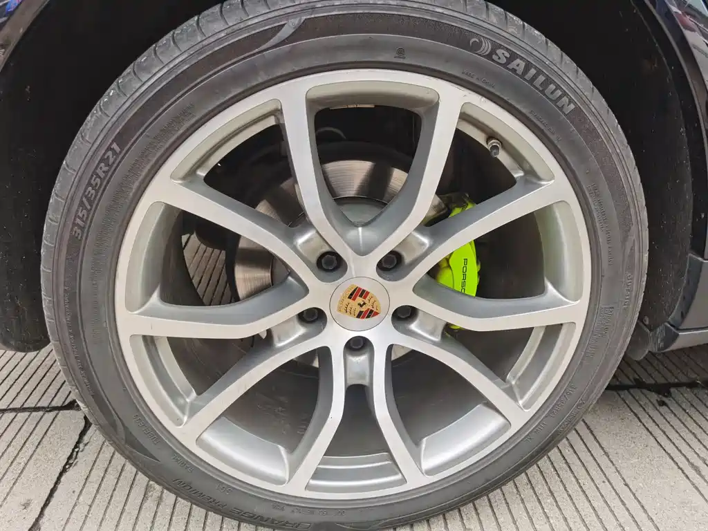 Cayenne NEV Cayenne E-Hybrid 2.0 T