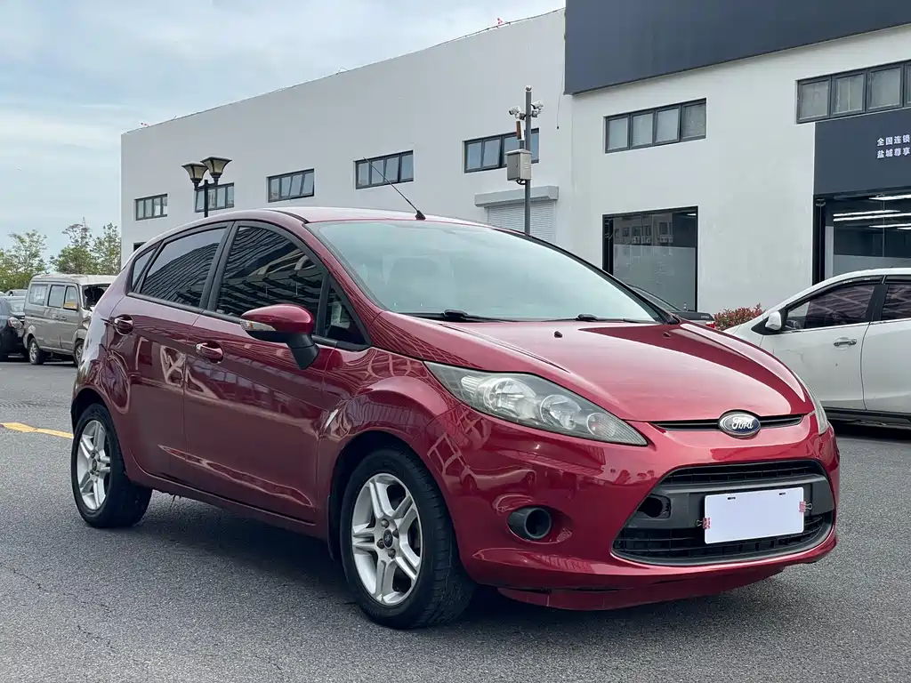 Fiesta Hatchback 1.5 L Auto Fashion