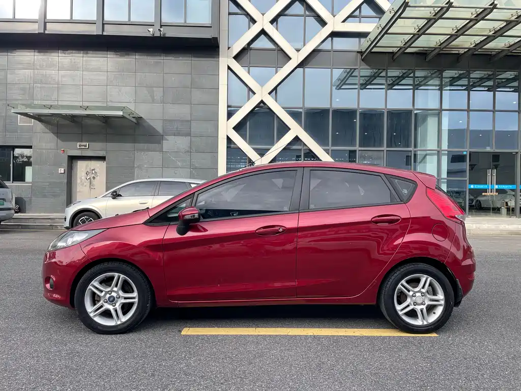 Fiesta Hatchback 1.5 L Auto Fashion