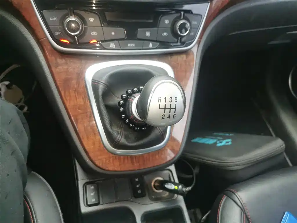 Haval H6 Red Label Sport 1.5 T Manual 2 WD Elite