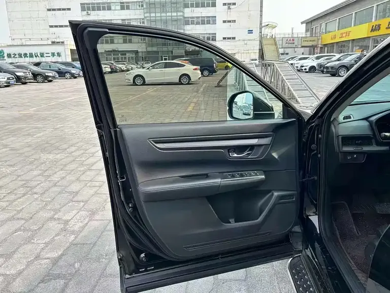 Honda CR-V 240 TURBO 2 WD Sharp Style 5-seat