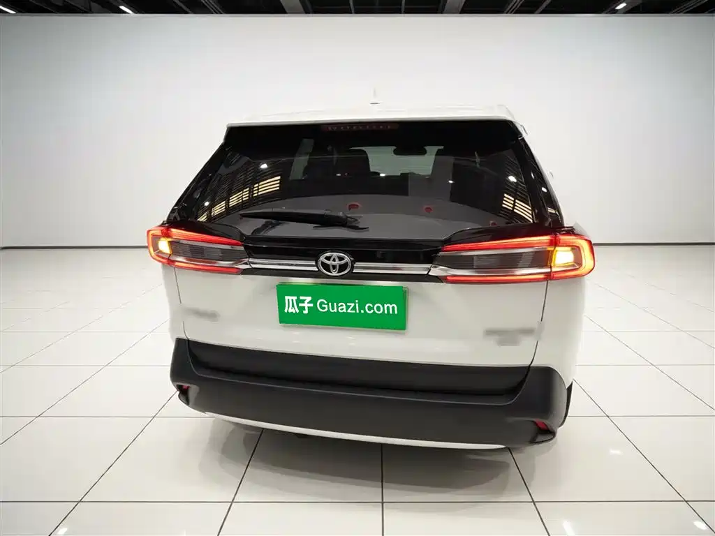 Wildlander 2.0 L CVT 4 WD Luxury