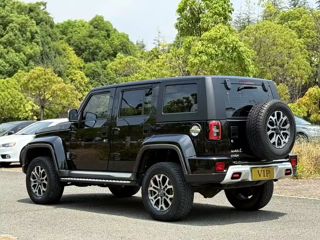 BAIC BJ40 2.0 T Auto 4 WD City Hunter Swordsman