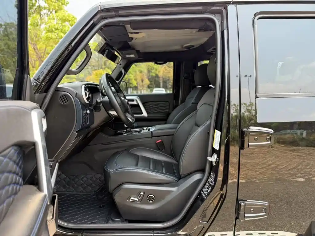 BAIC BJ40 2.0 T Auto 4 WD City Hunter Swordsman