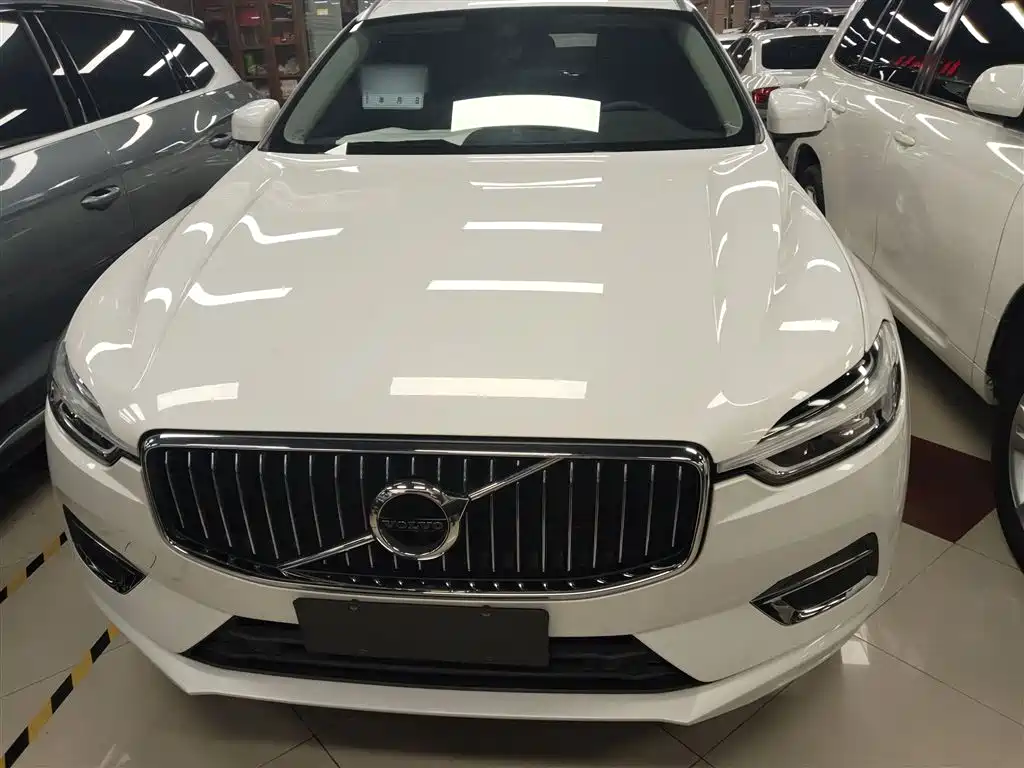 Volvo XC60 T5 4 WD Smart Ease Luxury