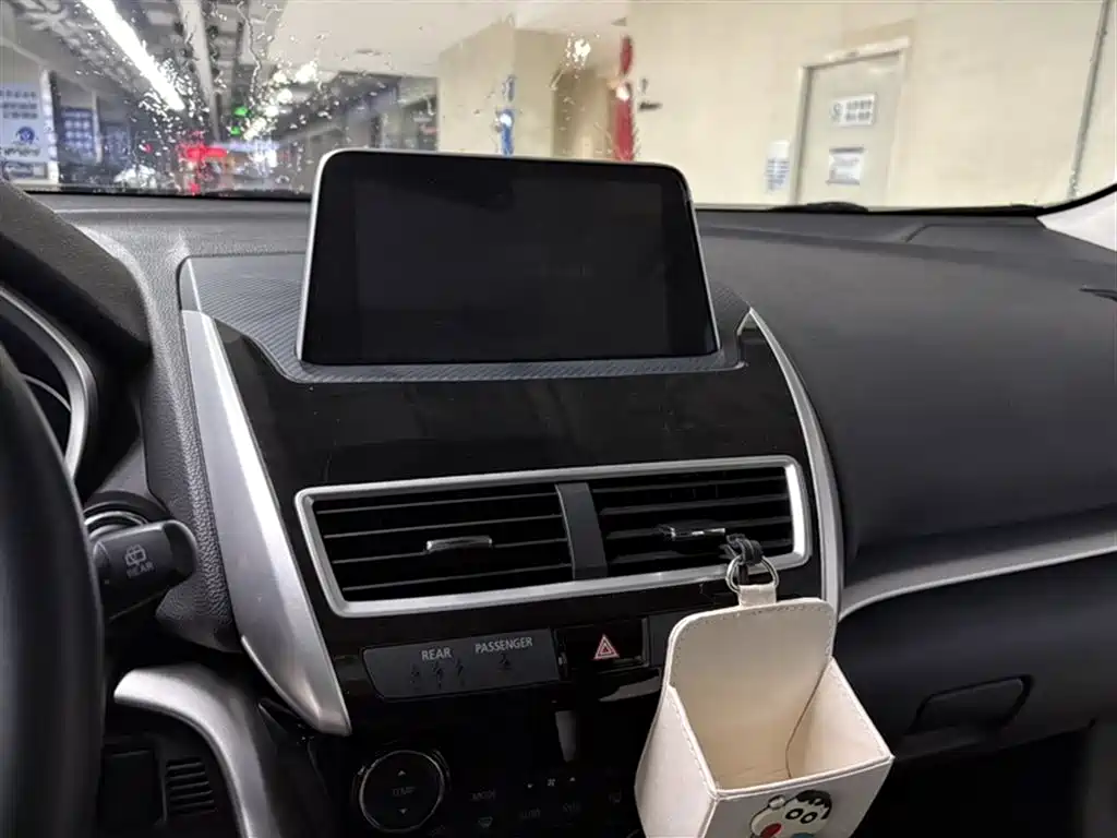 Eclipse Cross 1.5 T CVT 2 WD
