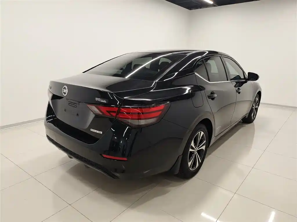 Sylphy 1.6 L XL CVT Joy