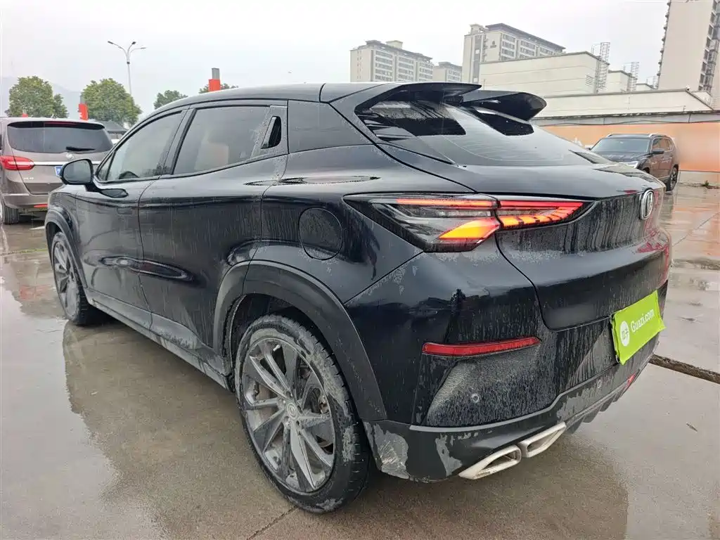 Changan UNI-T 1.5 T Distinguished