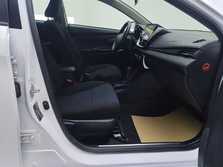 YARiS L Zhixuan Facelift 1.5 E CVT Charm Motion