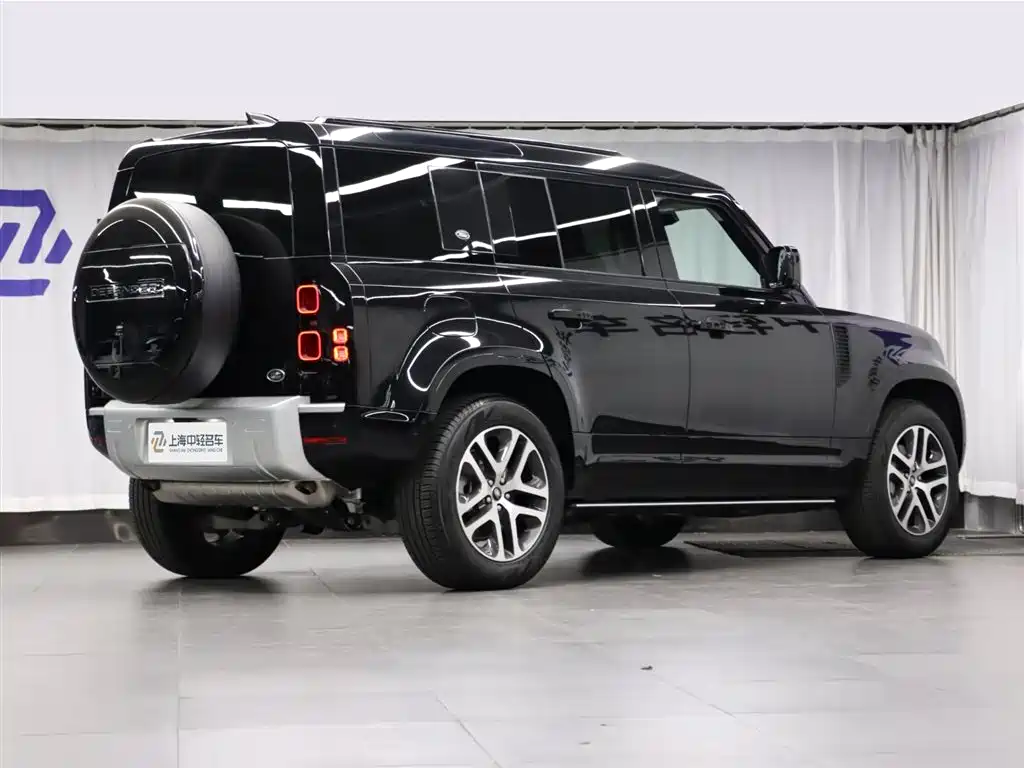 Land Rover Defender 110 3.0 T P400 XS