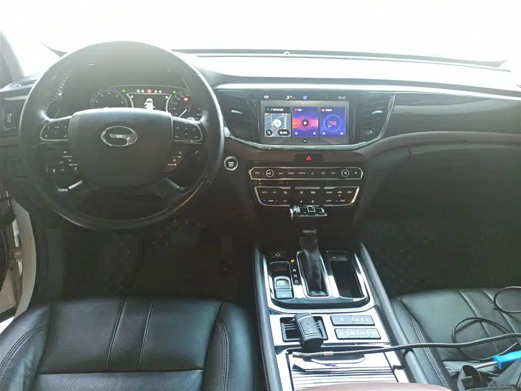 GAC Trumpchi GS8 320 T 2 WD Luxury Connected (7-seat)