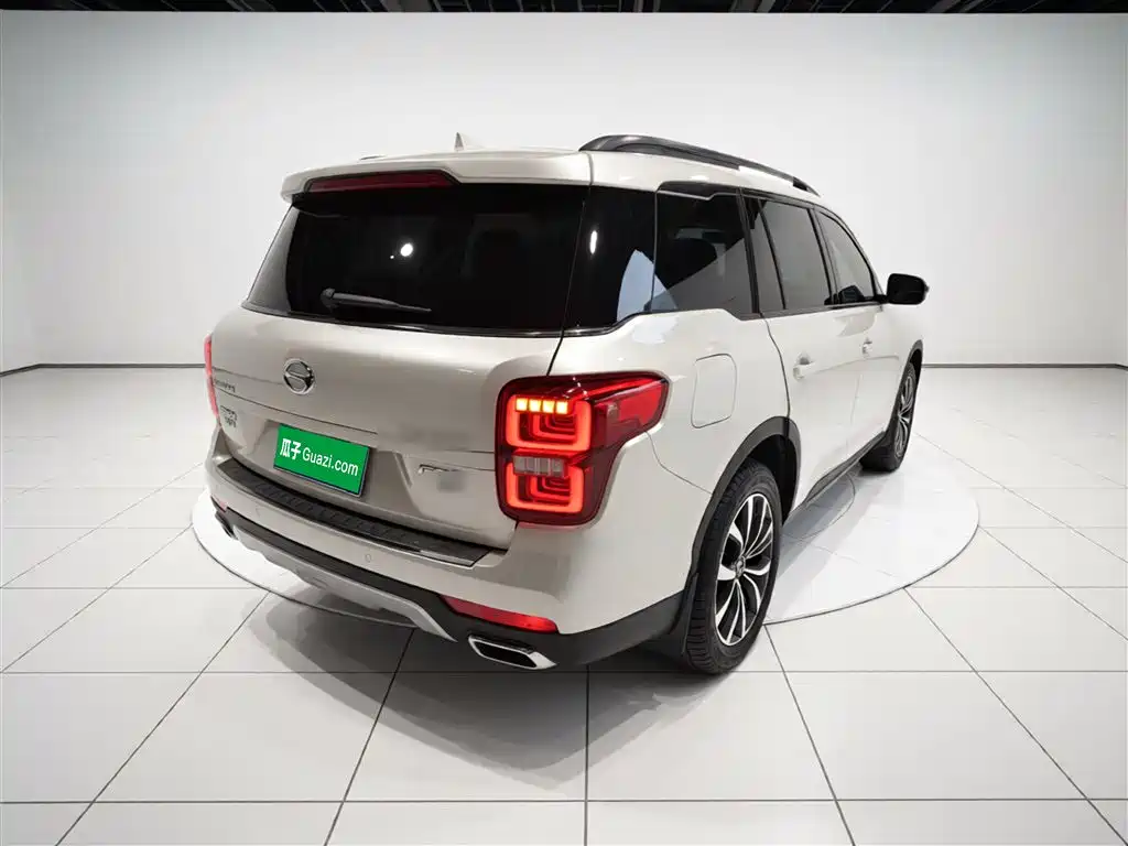 GAC Trumpchi GS8 320 T 2 WD Luxury Connected (7-seat)