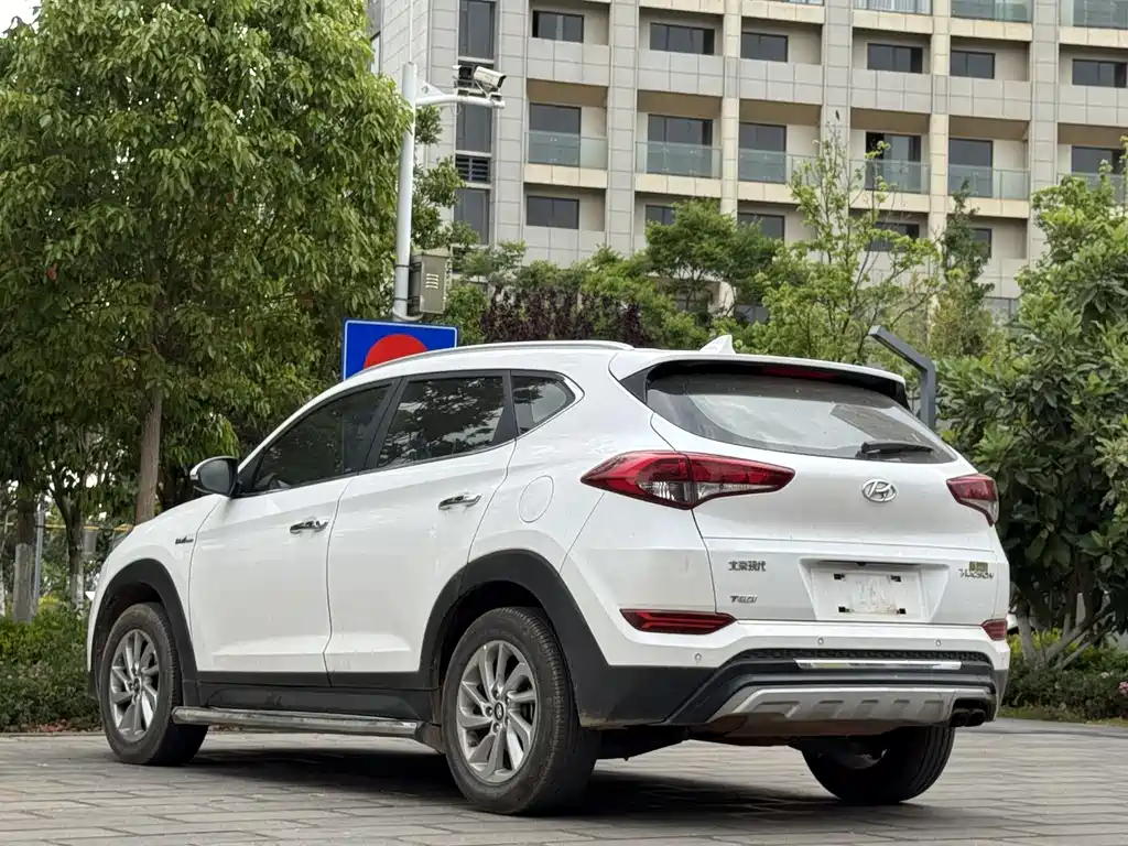 Tucson 1.6 T DCT 2 WD Intelligent