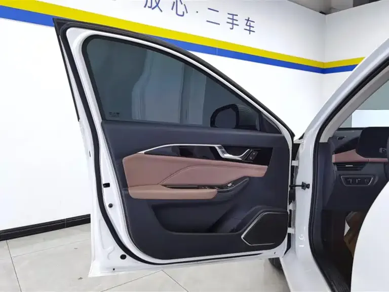 Besturn B70 Dragon 1.5 T Leading Innovation
