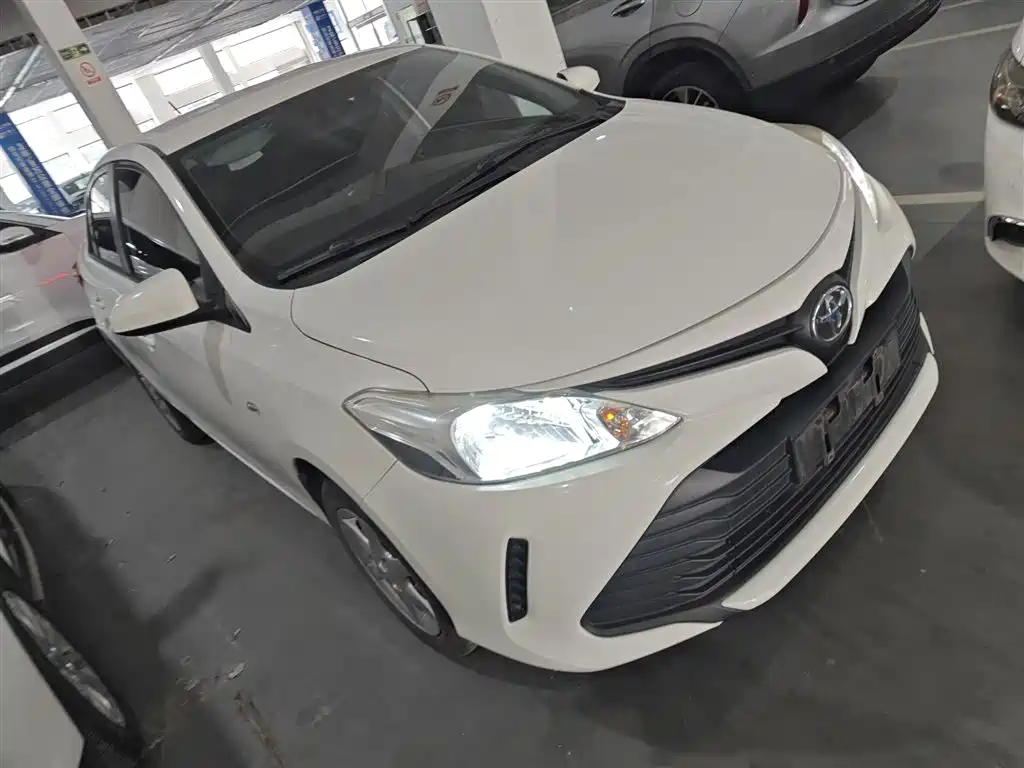 Vios 1.5 L CVT Creation