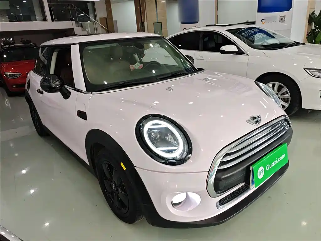 MINI 1.2 T ONE