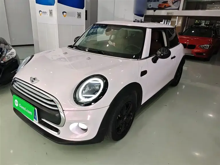 MINI 1.2 T ONE