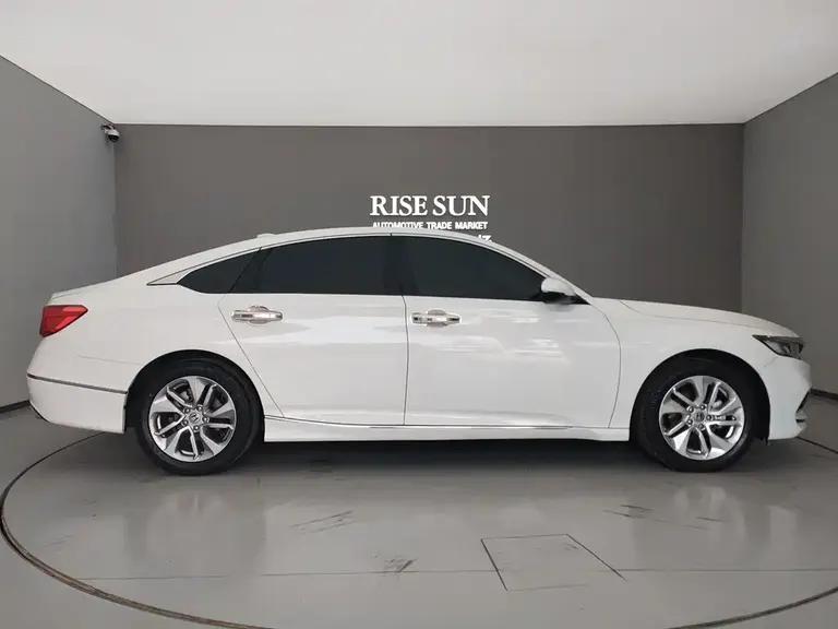 Honda Accord 260 TURBO Luxury · Starry Sky Limited