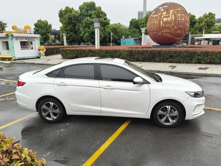 Geely Emgrand GL 1.4 T CVT Elite Smart Enjoyment