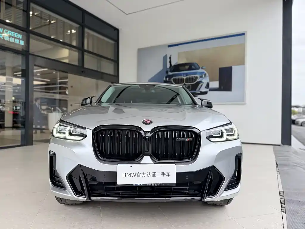 BMW X4 xDrive 25 i M Sport Package