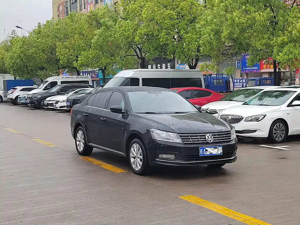 Lavida 1.6 L Auto Comfort