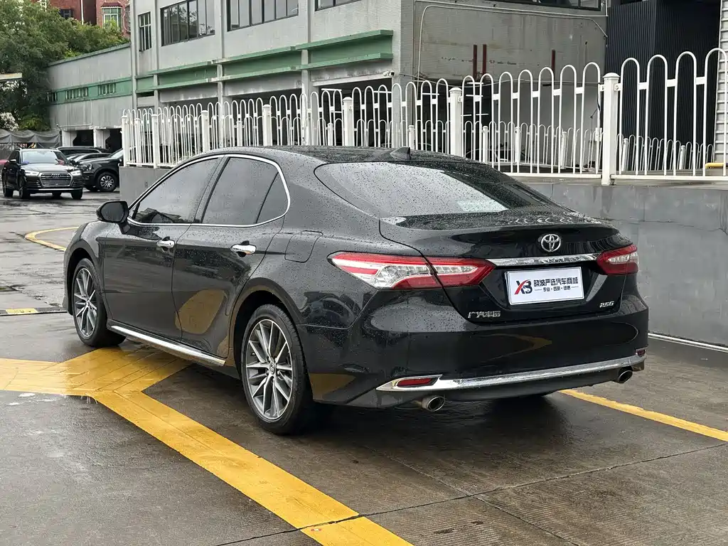 Camry 2.5 G Luxury